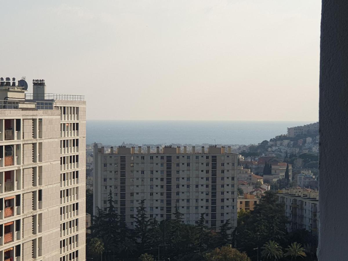 New Cheap Private Room, Kitchen , Overwieuw Sea,Tram On Spot, 12 Minutes From Nice Train Station With Tram , Beach In 17 Min Tram , Chambre Privee Pas Cher, Cuisine Equipee , Tram Sur Place, Apercu Mer, 12 Min De La Gare De Nice Avec Le Tram, 17 Min ภายนอก รูปภาพ